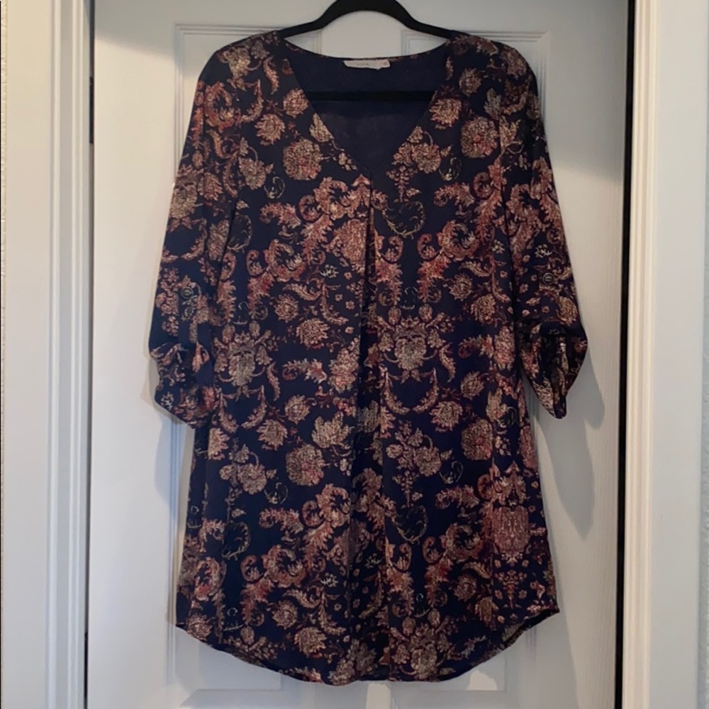 Bohemian shift dress with a twist